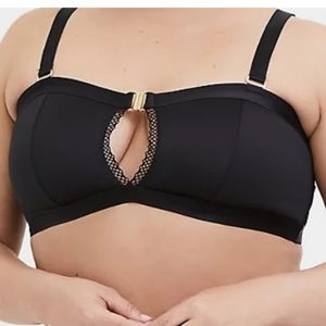 TORRID black keyhole bralette size 4